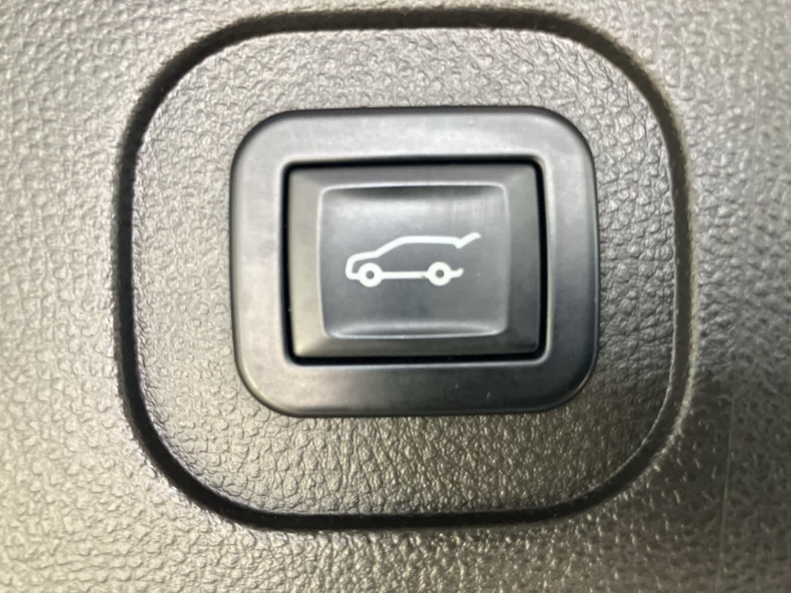 Thumbnail: 2013 GMC Terrain - 28