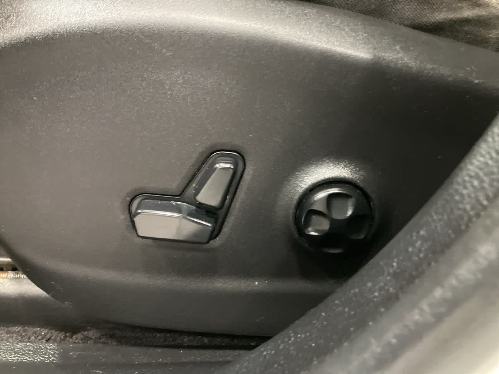 Thumbnail: 2016 Jeep Cherokee - 13