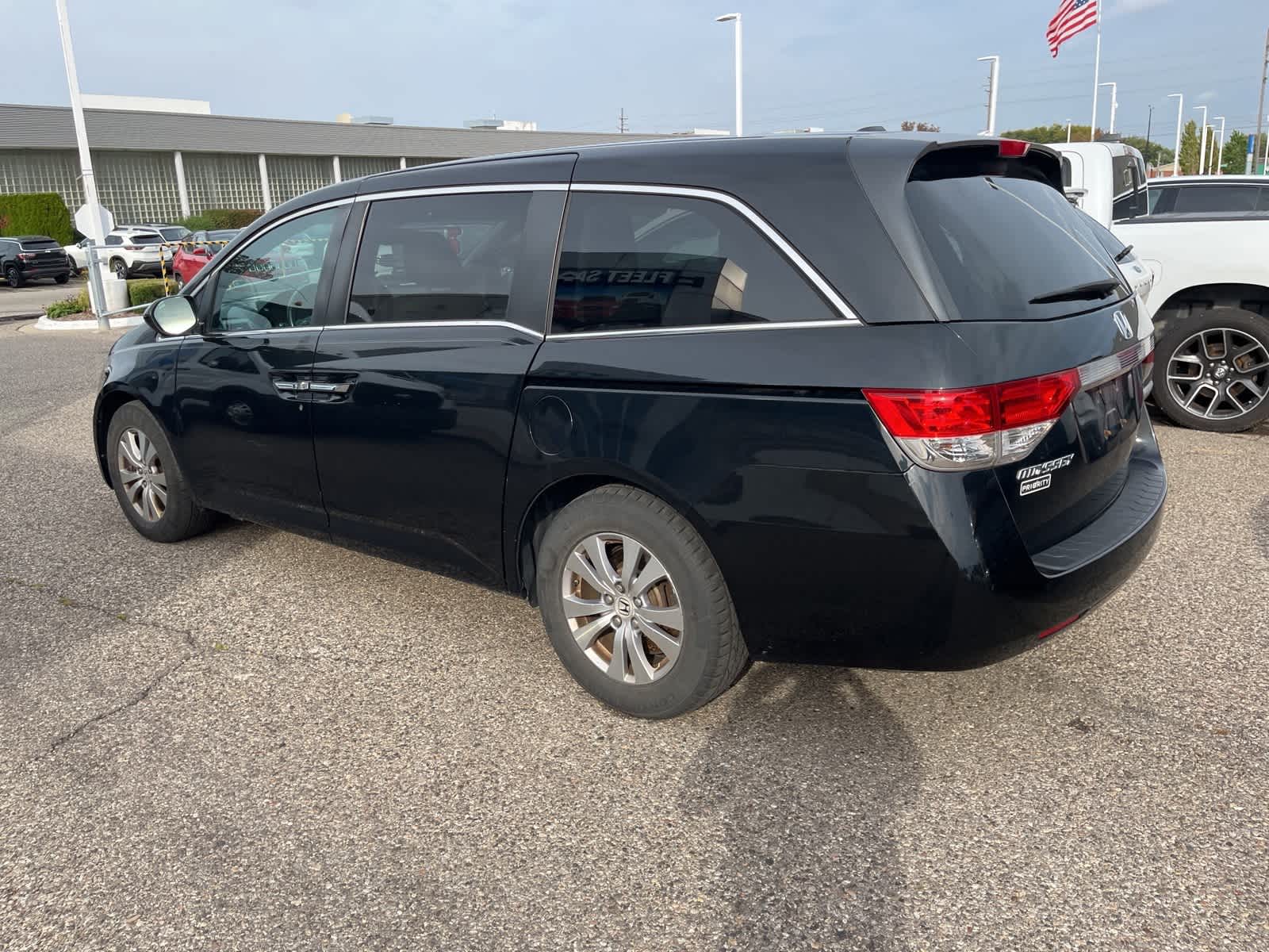 Thumbnail: 2015 Honda Odyssey - 8