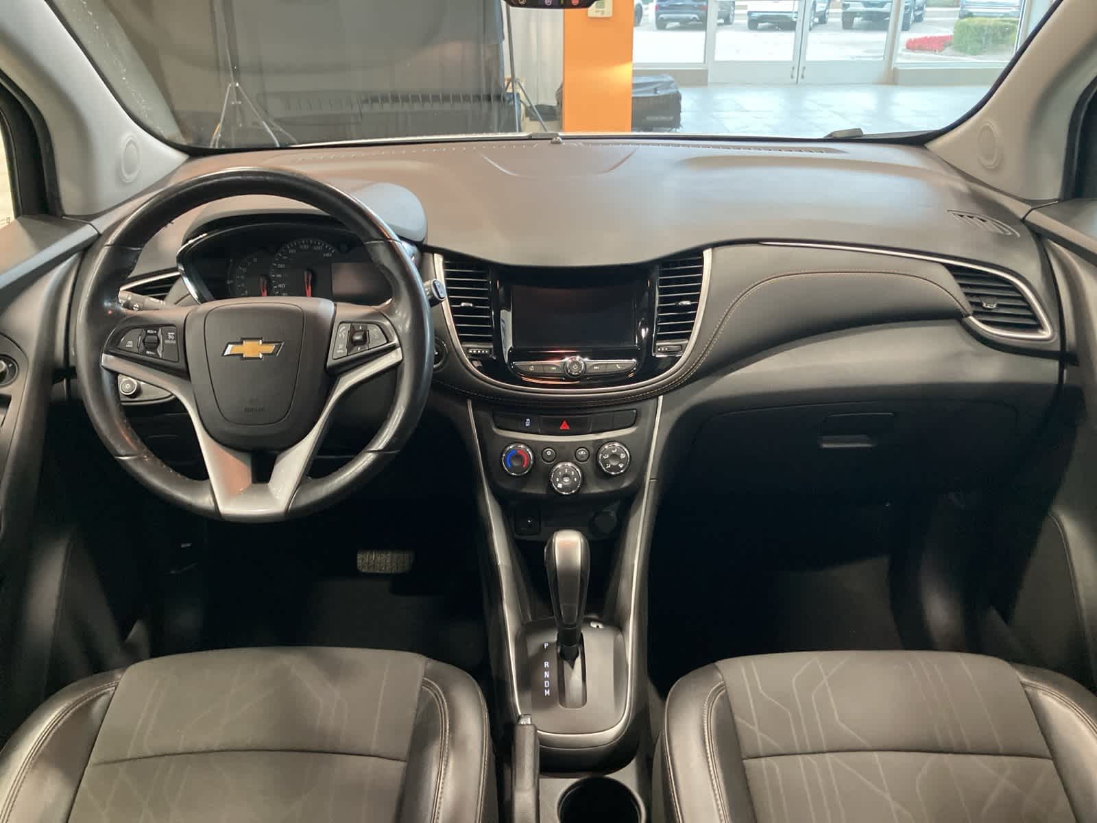 Thumbnail: 2022 Chevrolet Trax - 24