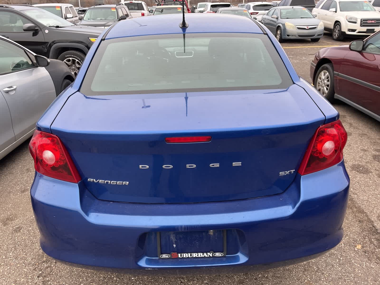 Thumbnail: 2013 Dodge Avenger - 12