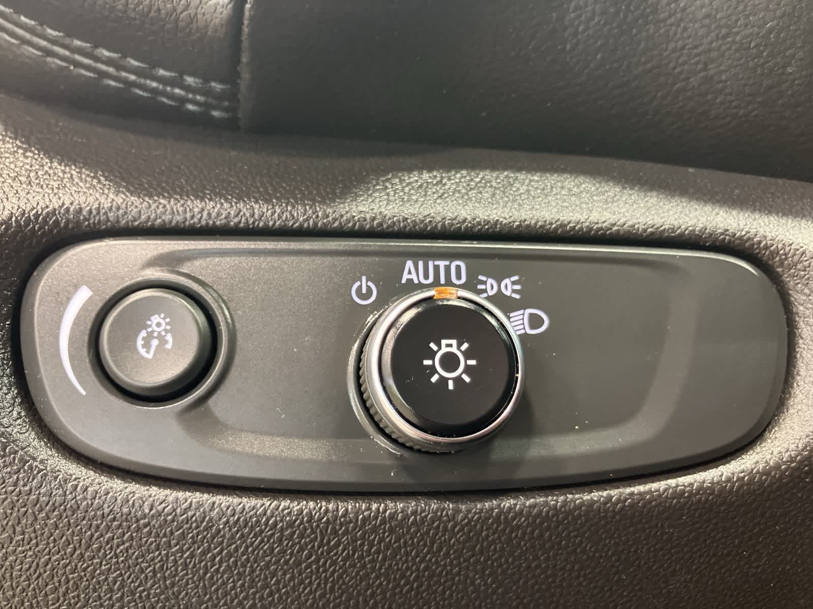 Thumbnail: 2021 Chevrolet Blazer - 13