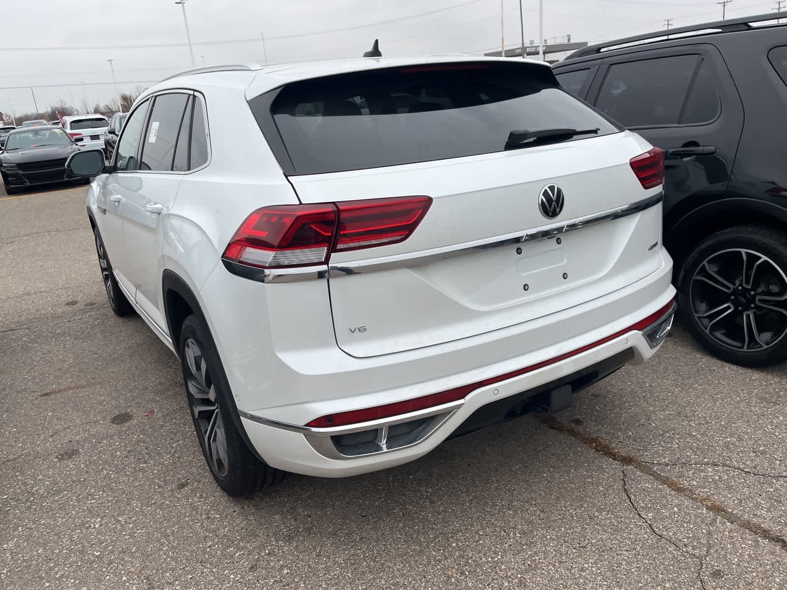 Thumbnail: 2023 Volkswagen Atlas - 12