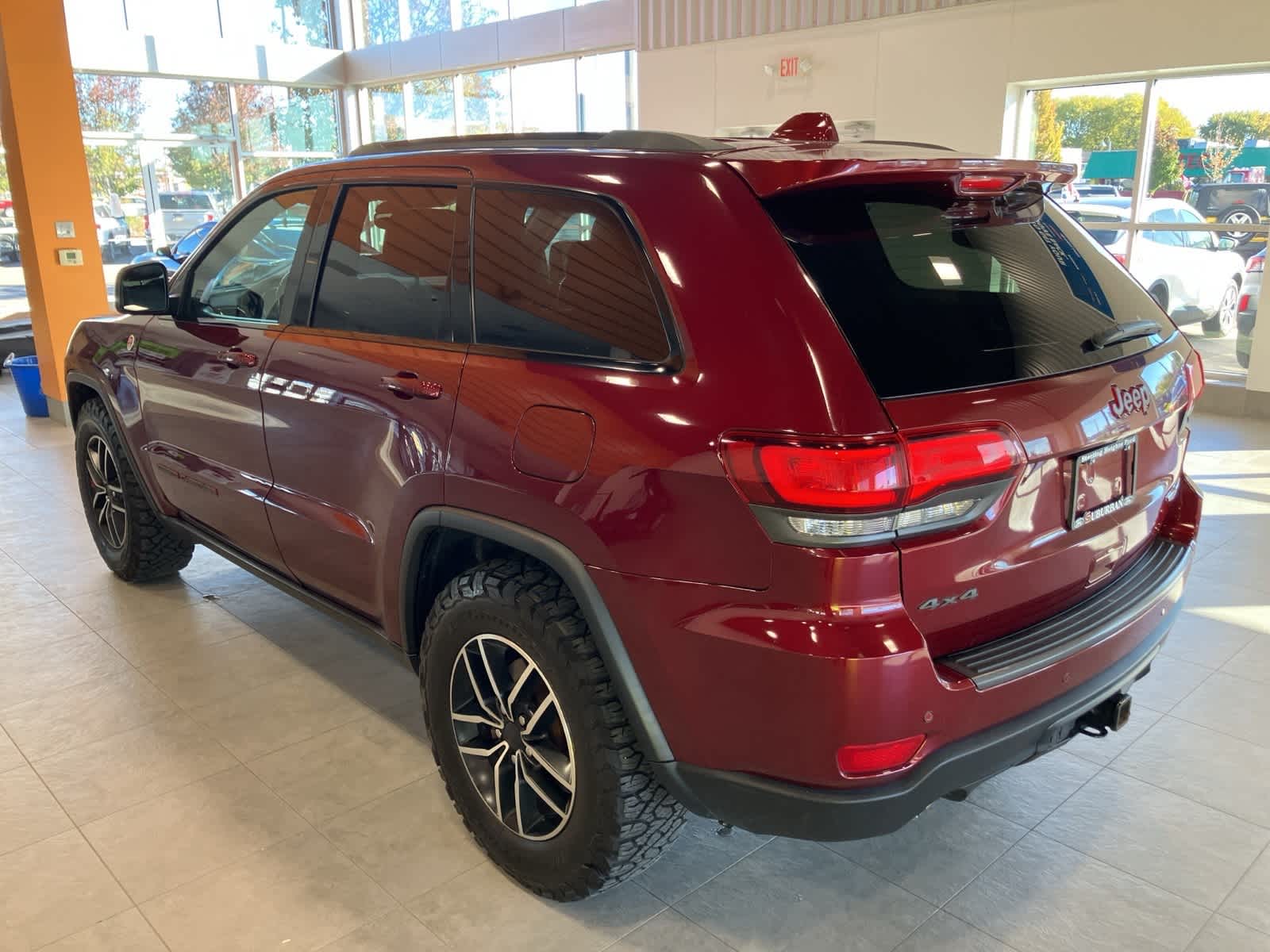 Thumbnail: 2020 Jeep Grand Cherokee - 7