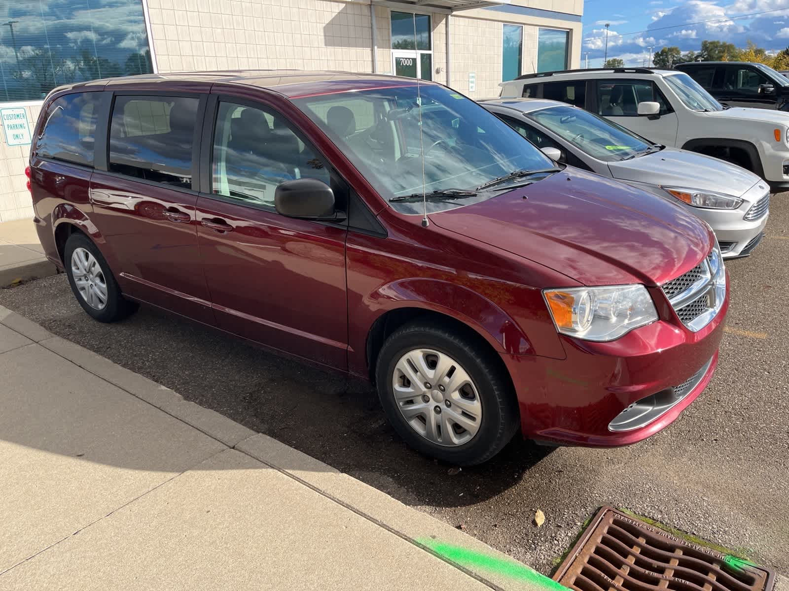 Thumbnail: 2018 Dodge Grand Caravan - 18