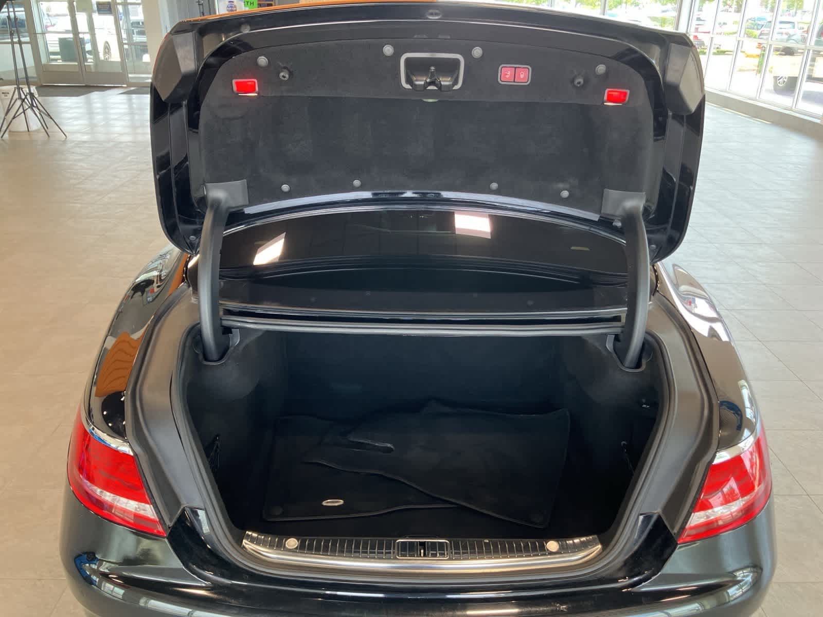 Thumbnail: 2016 Mercedes-Benz S-Class - 26