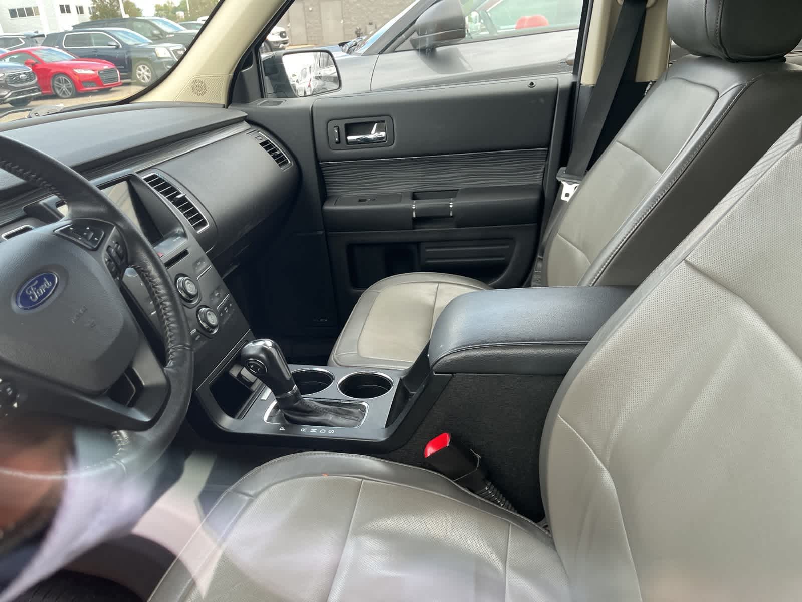 Thumbnail: 2019 Ford Flex - 24