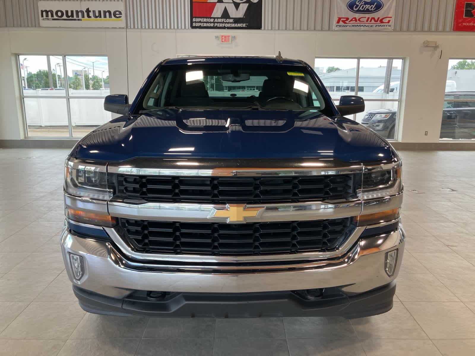 Thumbnail: 2018 Chevrolet Silverado 1500 - 2
