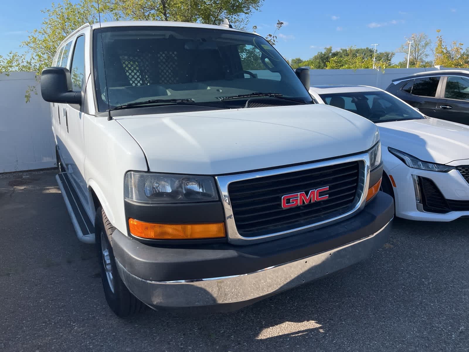 Thumbnail: 2023 GMC Savana - 19
