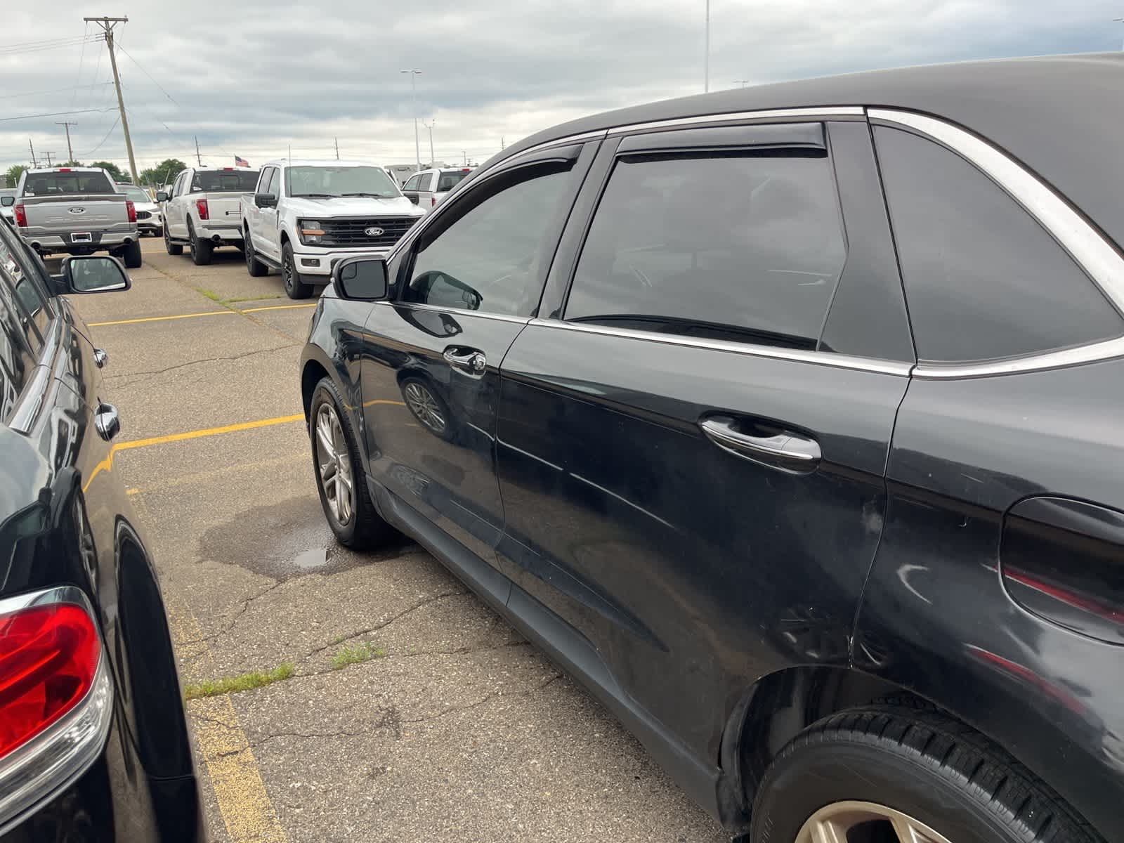 Thumbnail: 2015 Ford Edge - 11