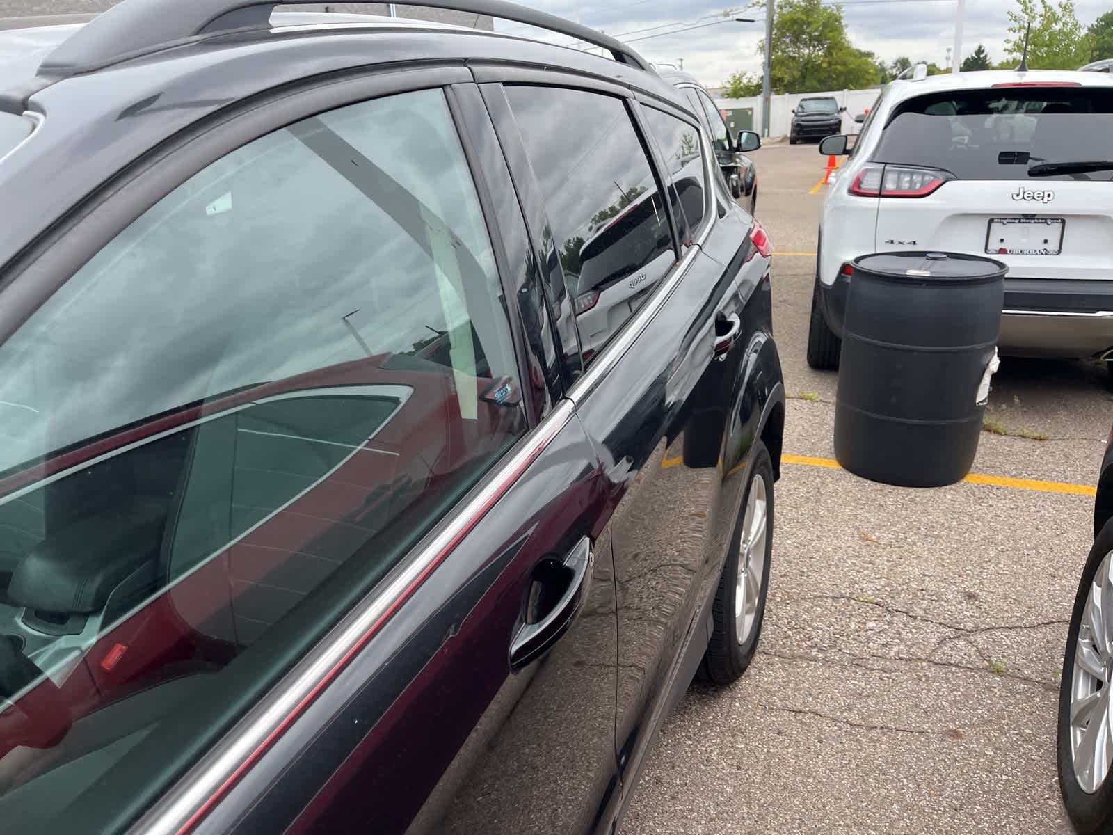 Thumbnail: 2015 Ford Escape - 8