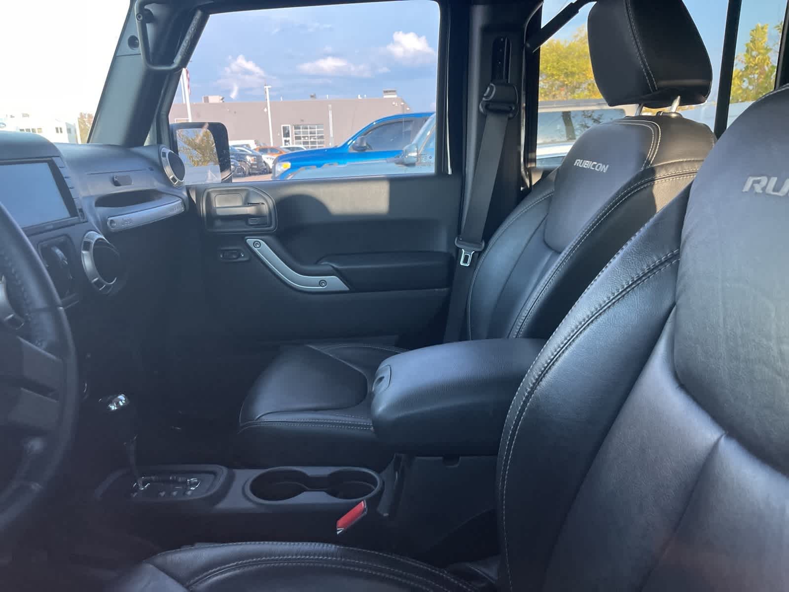 Thumbnail: 2017 Jeep Wrangler - 27