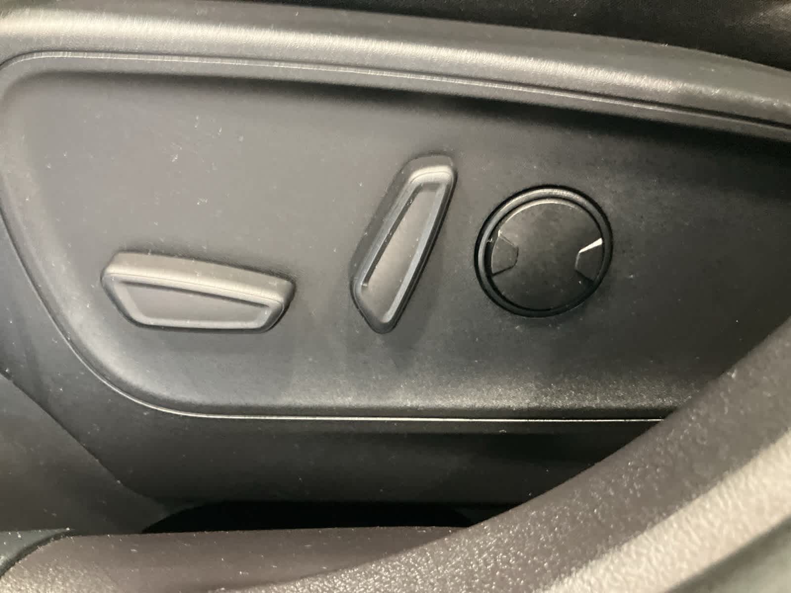 Thumbnail: 2023 Ford Escape - 12