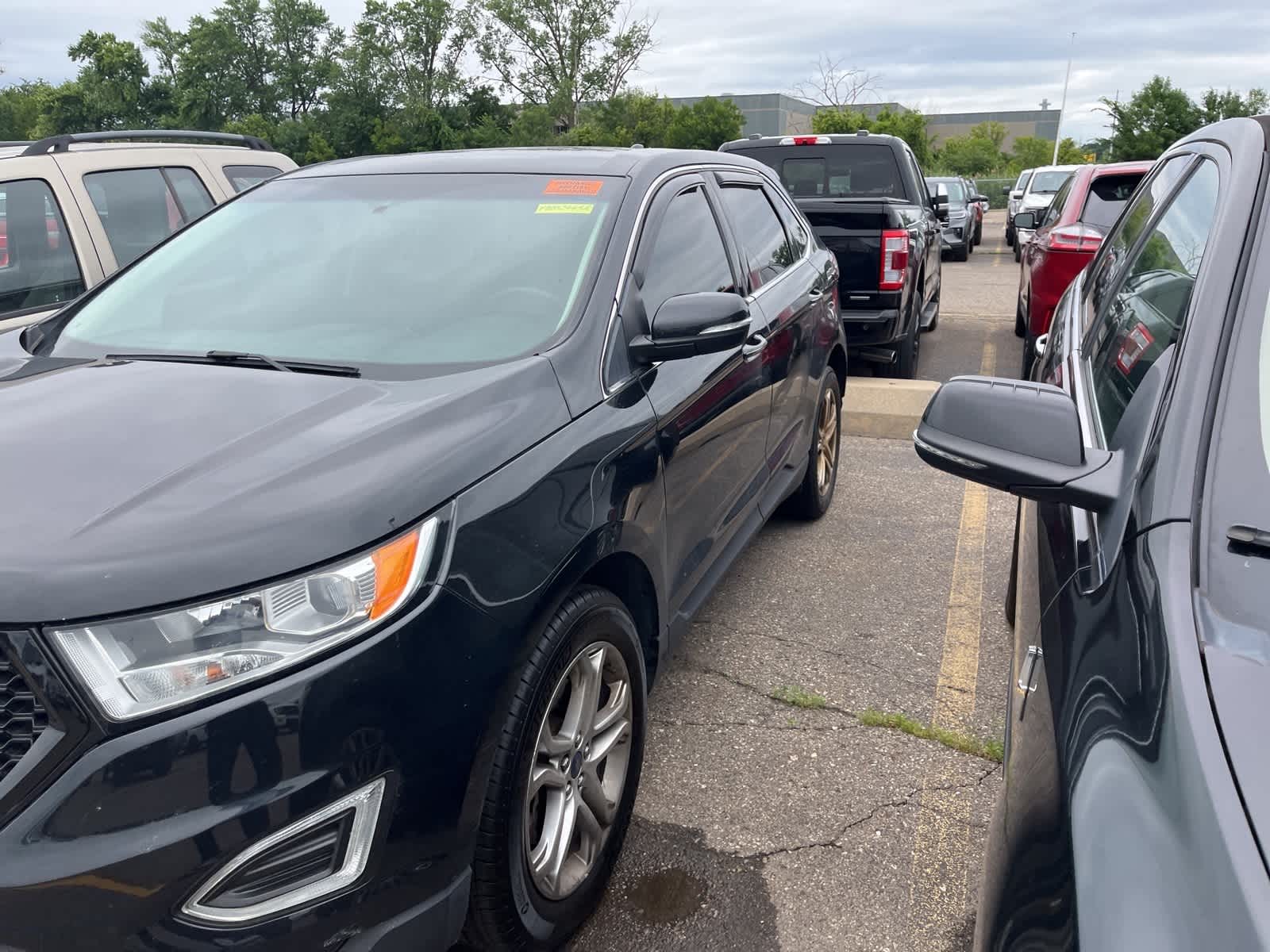 Thumbnail: 2015 Ford Edge - 5