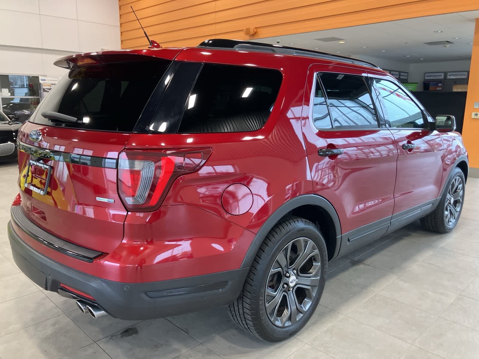 Thumbnail: 2018 Ford Explorer - 5