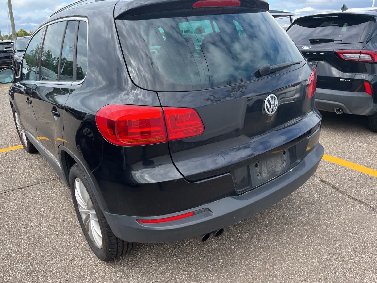 Thumbnail: 2013 Volkswagen Tiguan - 11