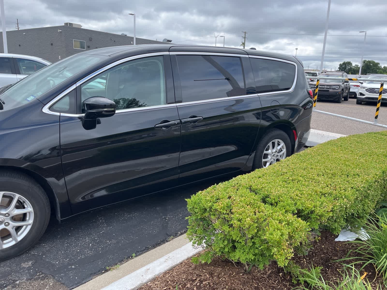 Thumbnail: 2024 Chrysler Pacifica - 4