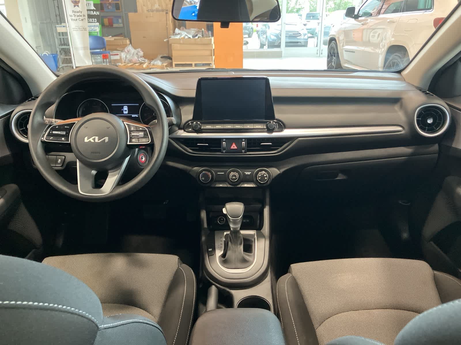 Thumbnail: 2022 Kia Forte - 21