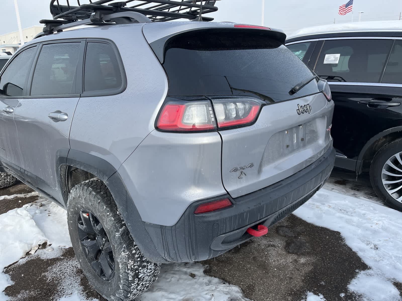 Thumbnail: 2020 Jeep Cherokee - 9