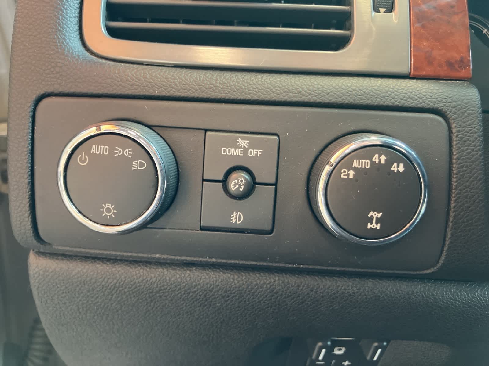 Thumbnail: 2010 Chevrolet Silverado 1500 - 13