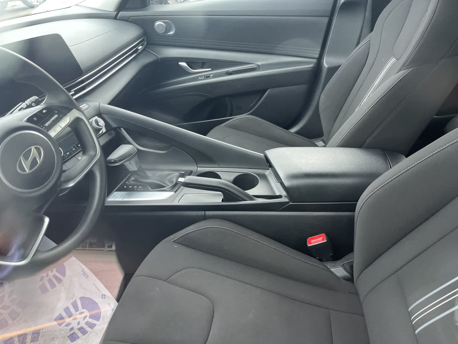 Thumbnail: 2024 Hyundai Elantra - 25