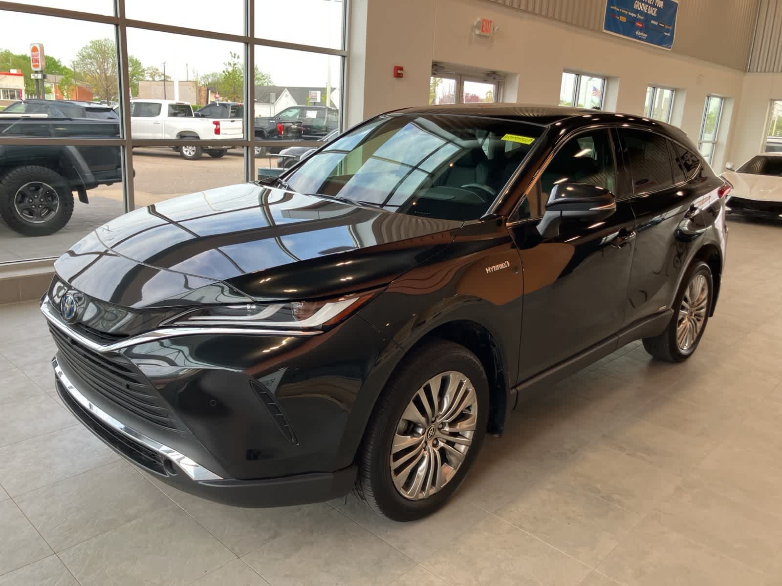 2021 Toyota Venza  -
                  Sterling Heights, MI
