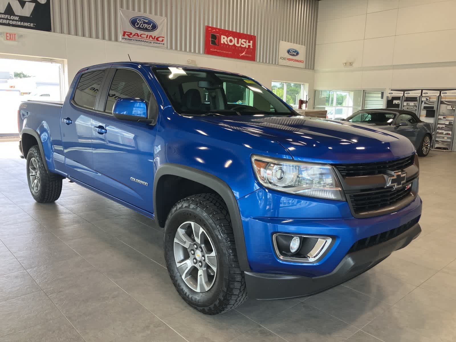 Thumbnail: 2018 Chevrolet Colorado - 3