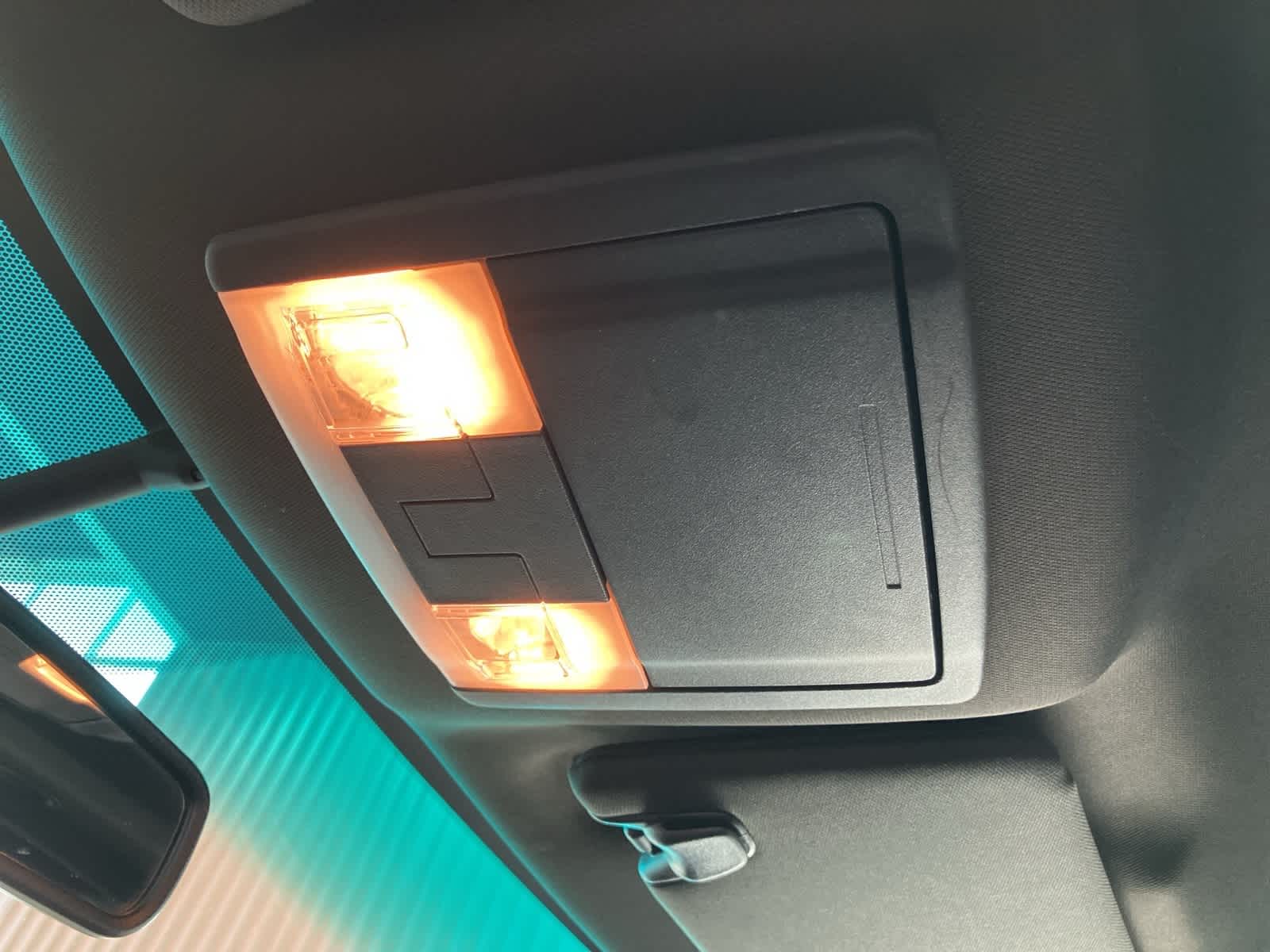 Thumbnail: 2015 Ford Explorer - 20