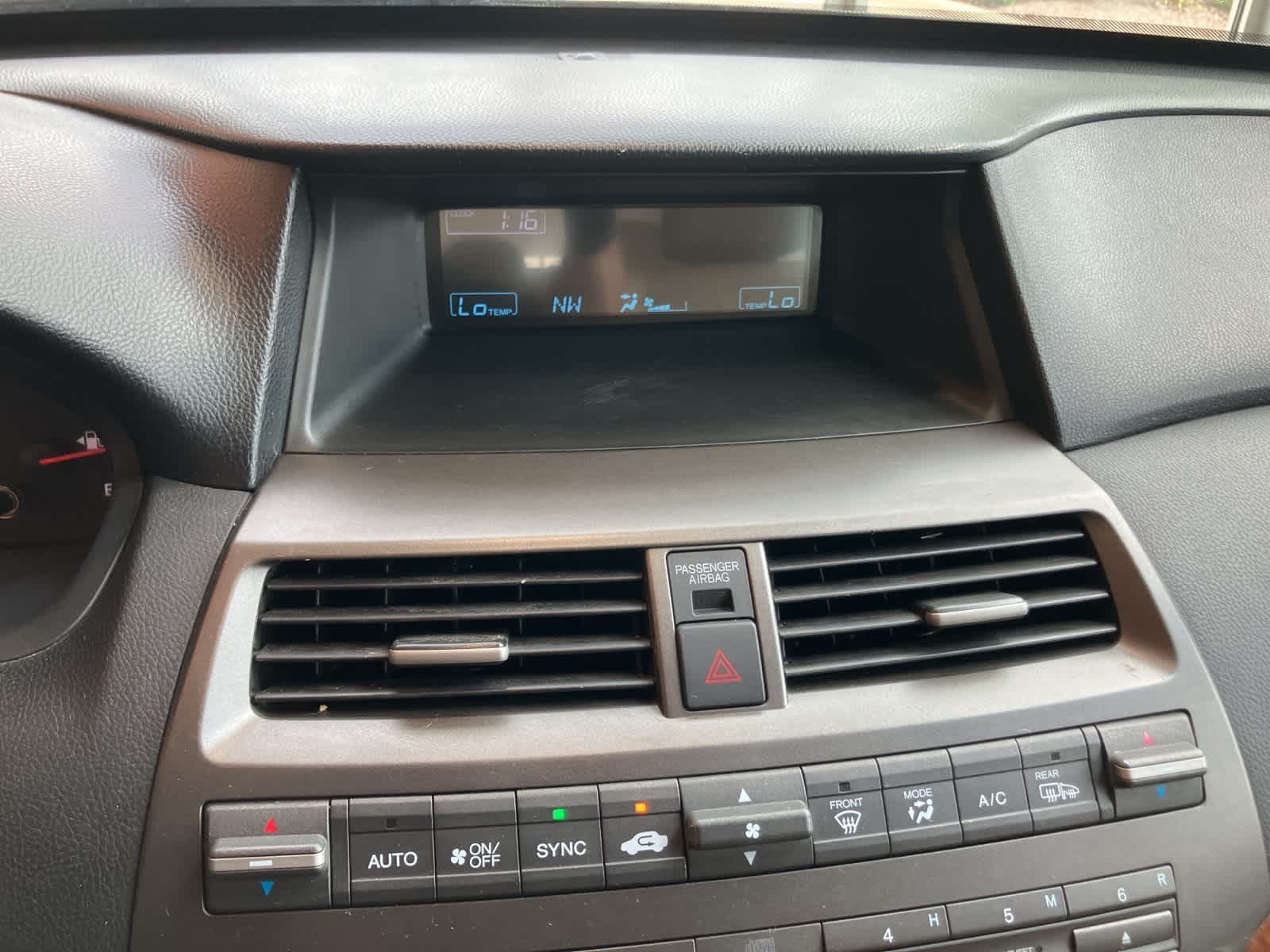Thumbnail: 2012 Honda Accord - 17