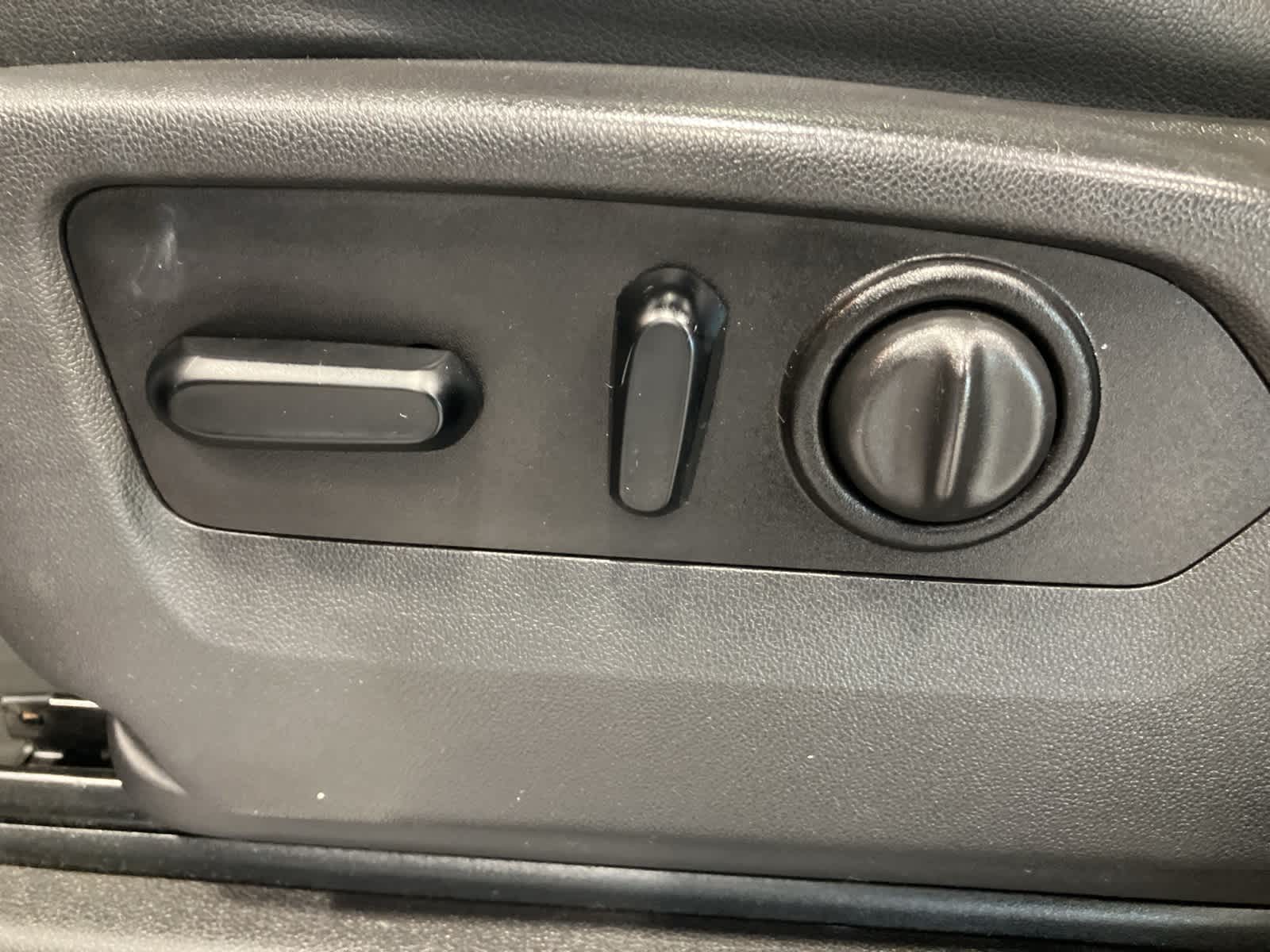 Thumbnail: 2021 Chevrolet Silverado 1500 - 11