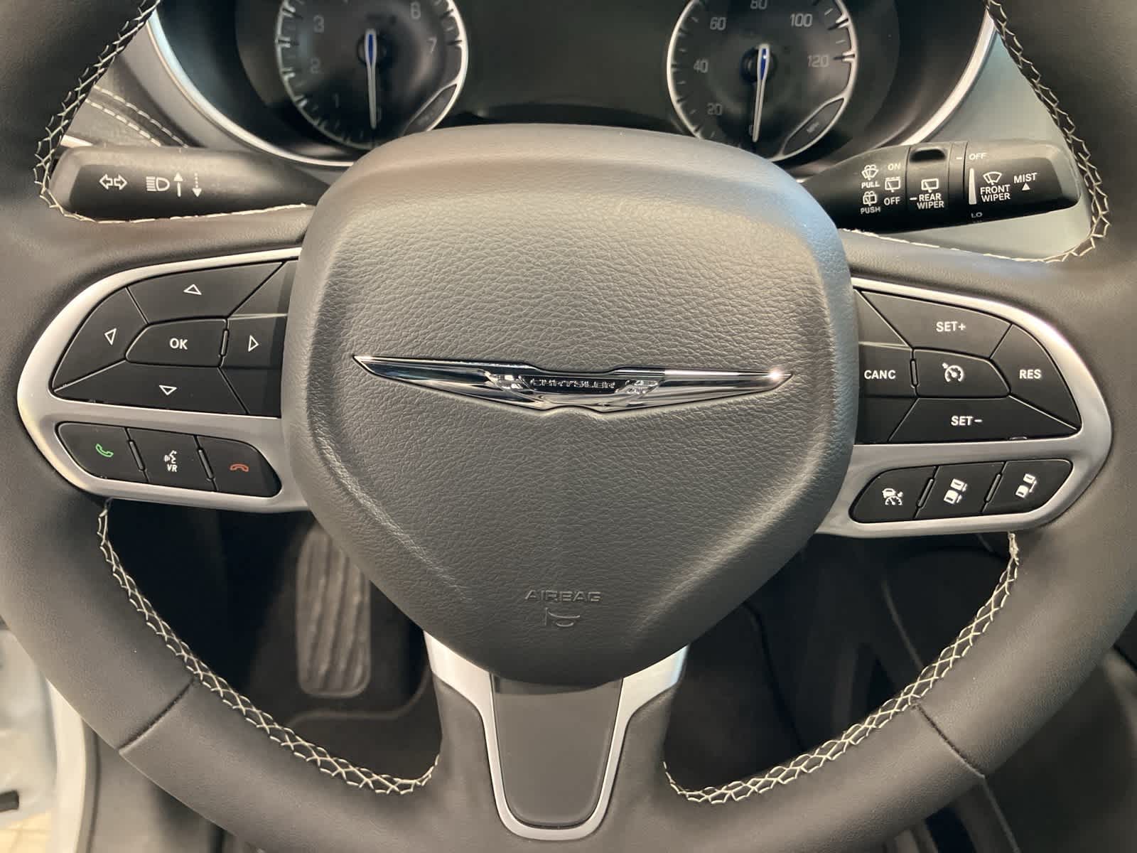 Thumbnail: 2026 Chrysler Pacifica - 17