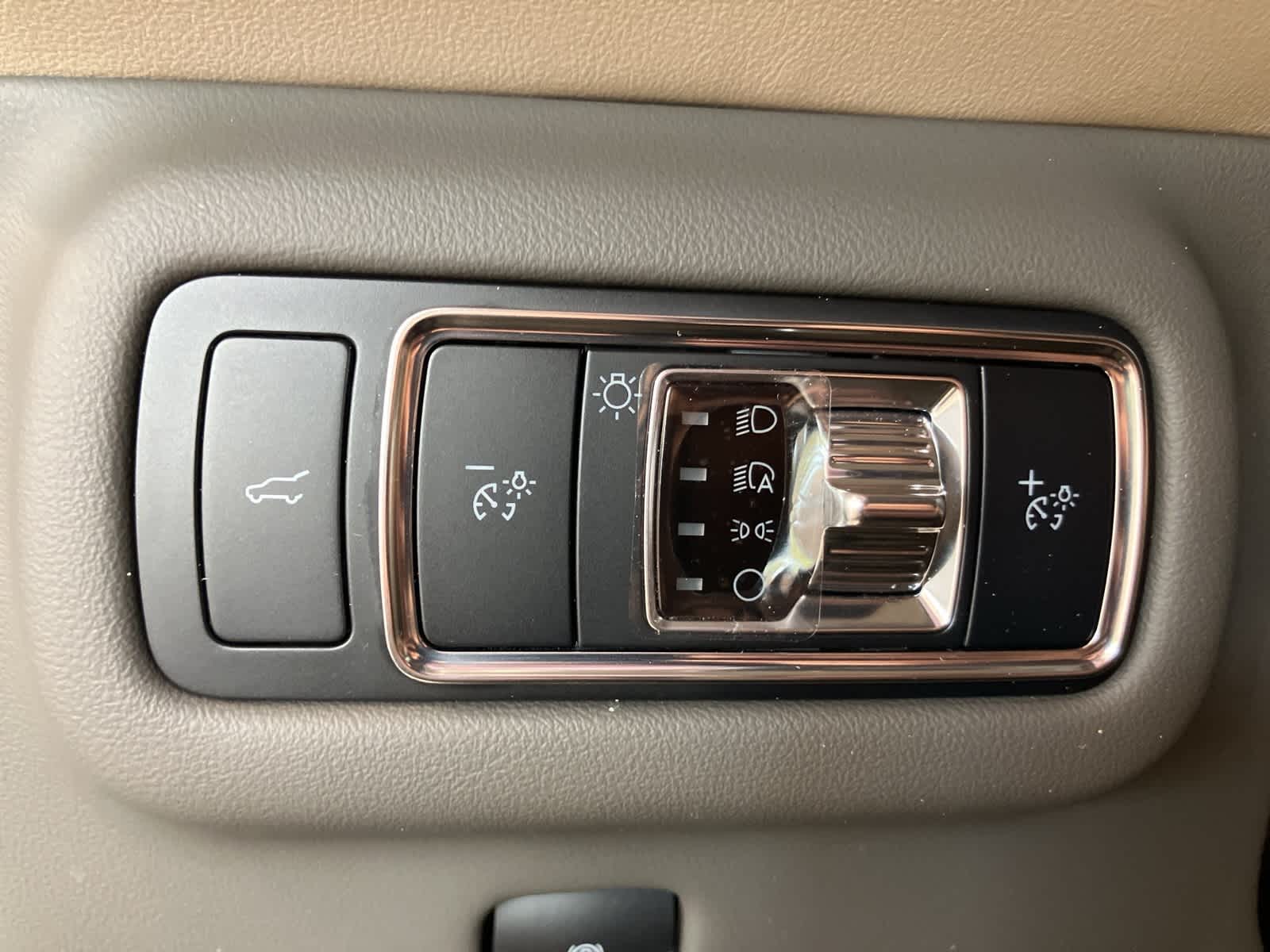 Thumbnail: 2024 Lincoln Nautilus - 19