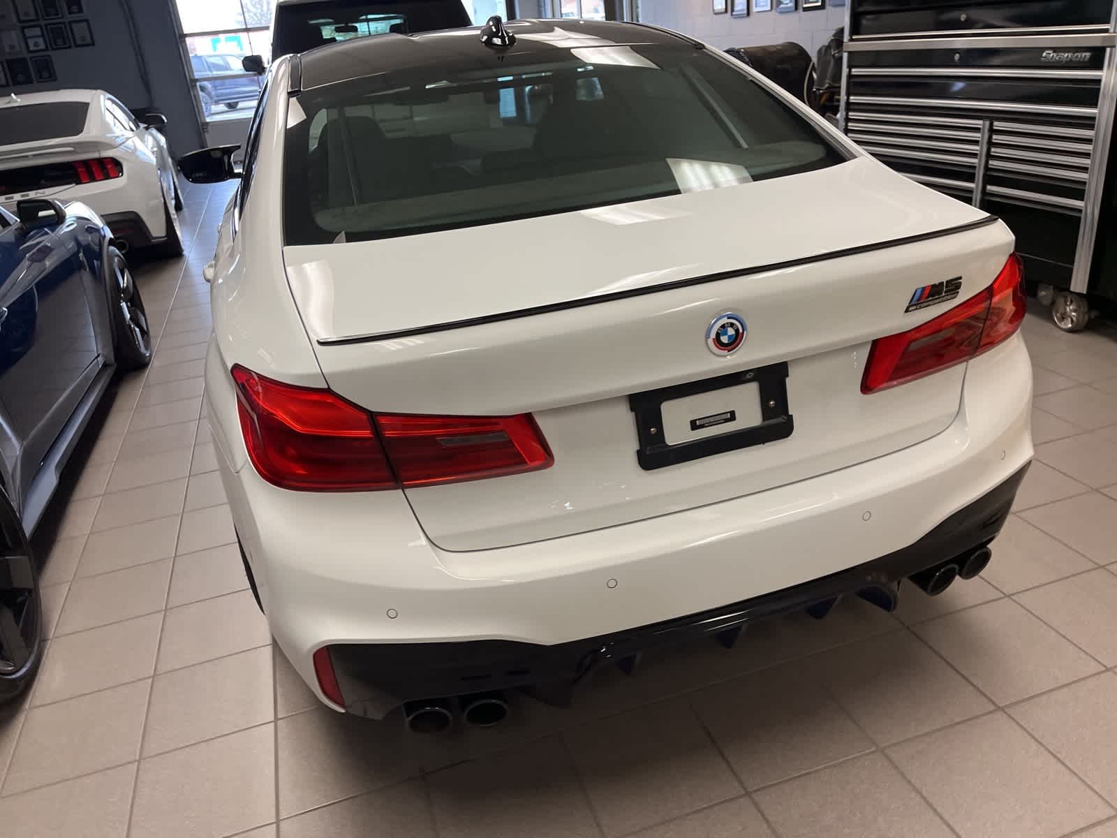 Thumbnail: 2019 BMW M5 - 12