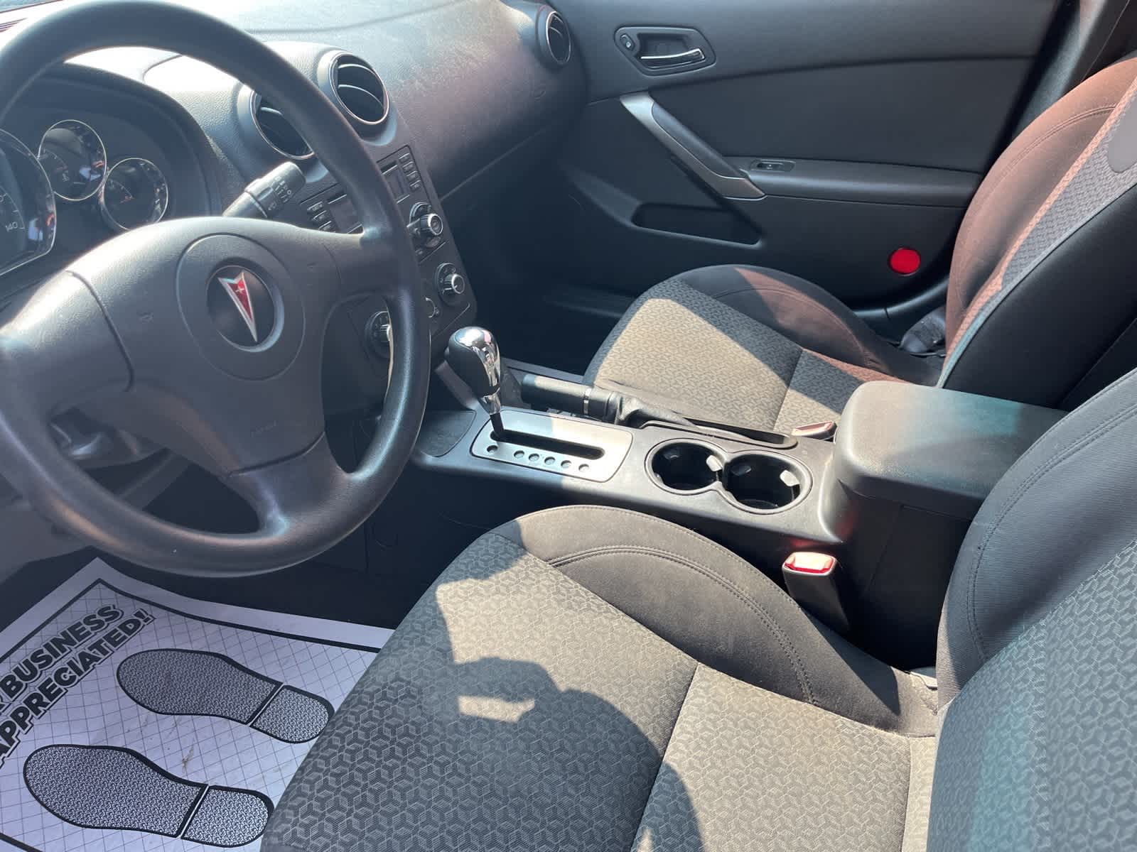 Thumbnail: 2009 Pontiac G6 - 23