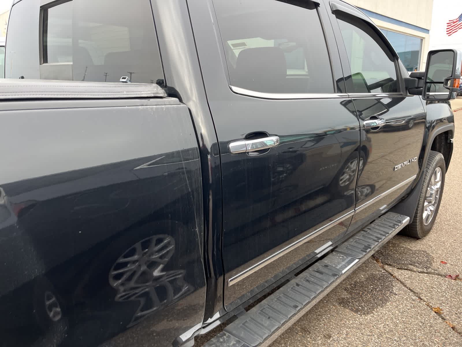 Thumbnail: 2016 GMC Sierra 2500 - 18