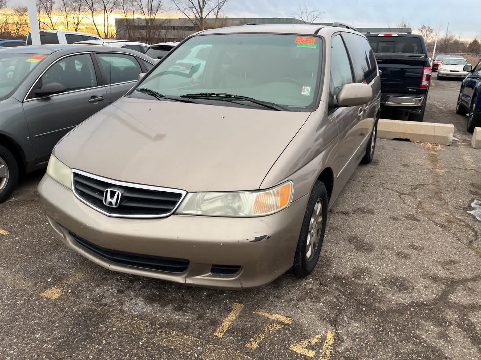 Thumbnail: 2004 Honda Odyssey - 3