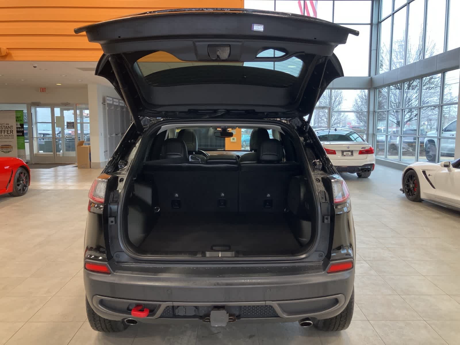 Thumbnail: 2021 Jeep Cherokee - 29