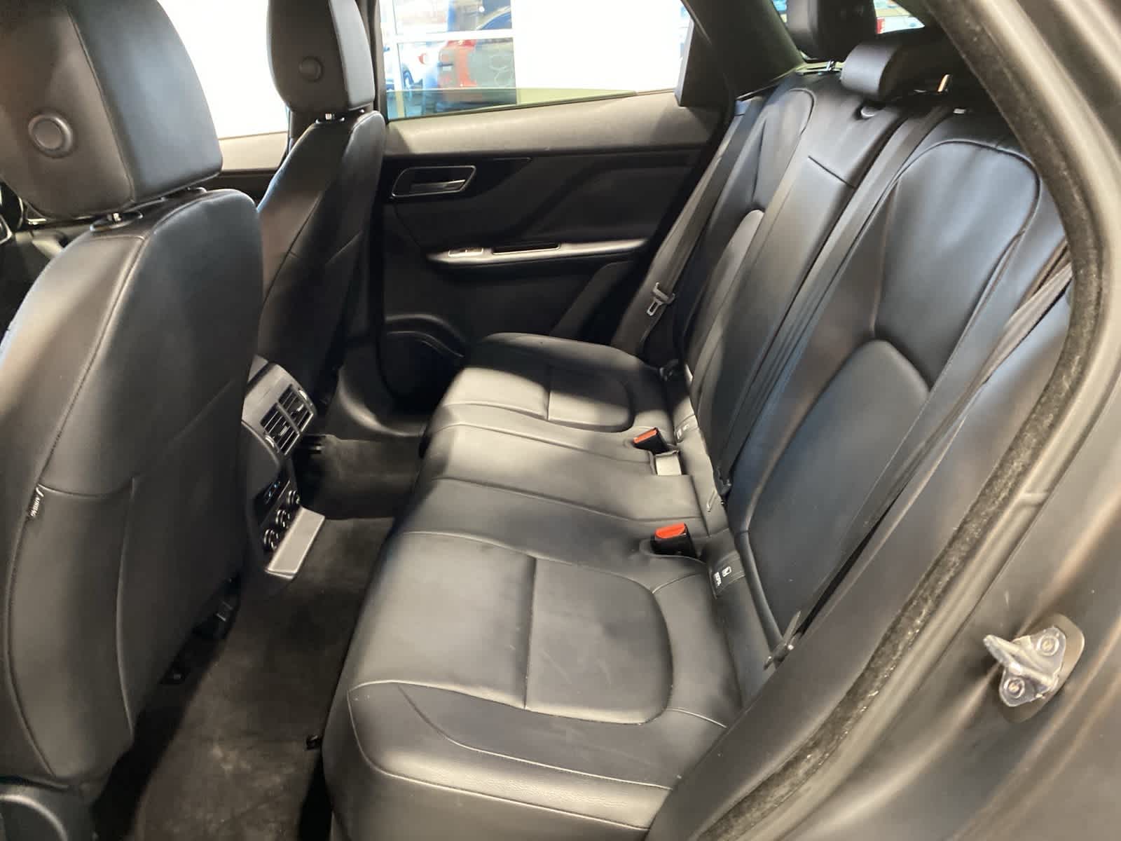 Thumbnail: 2017 Jaguar F-Pace - 24