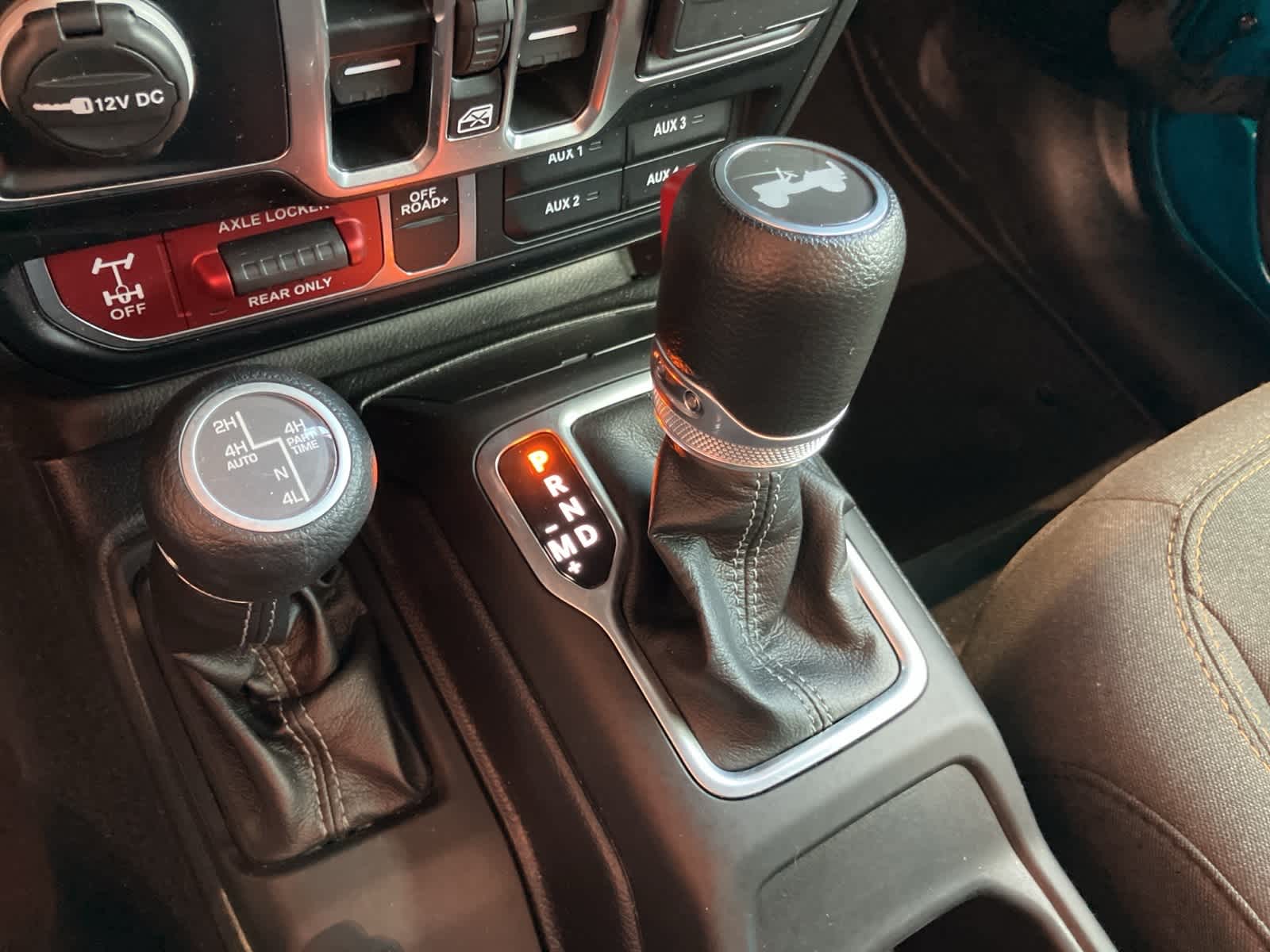 Thumbnail: 2024 Jeep Wrangler - 16