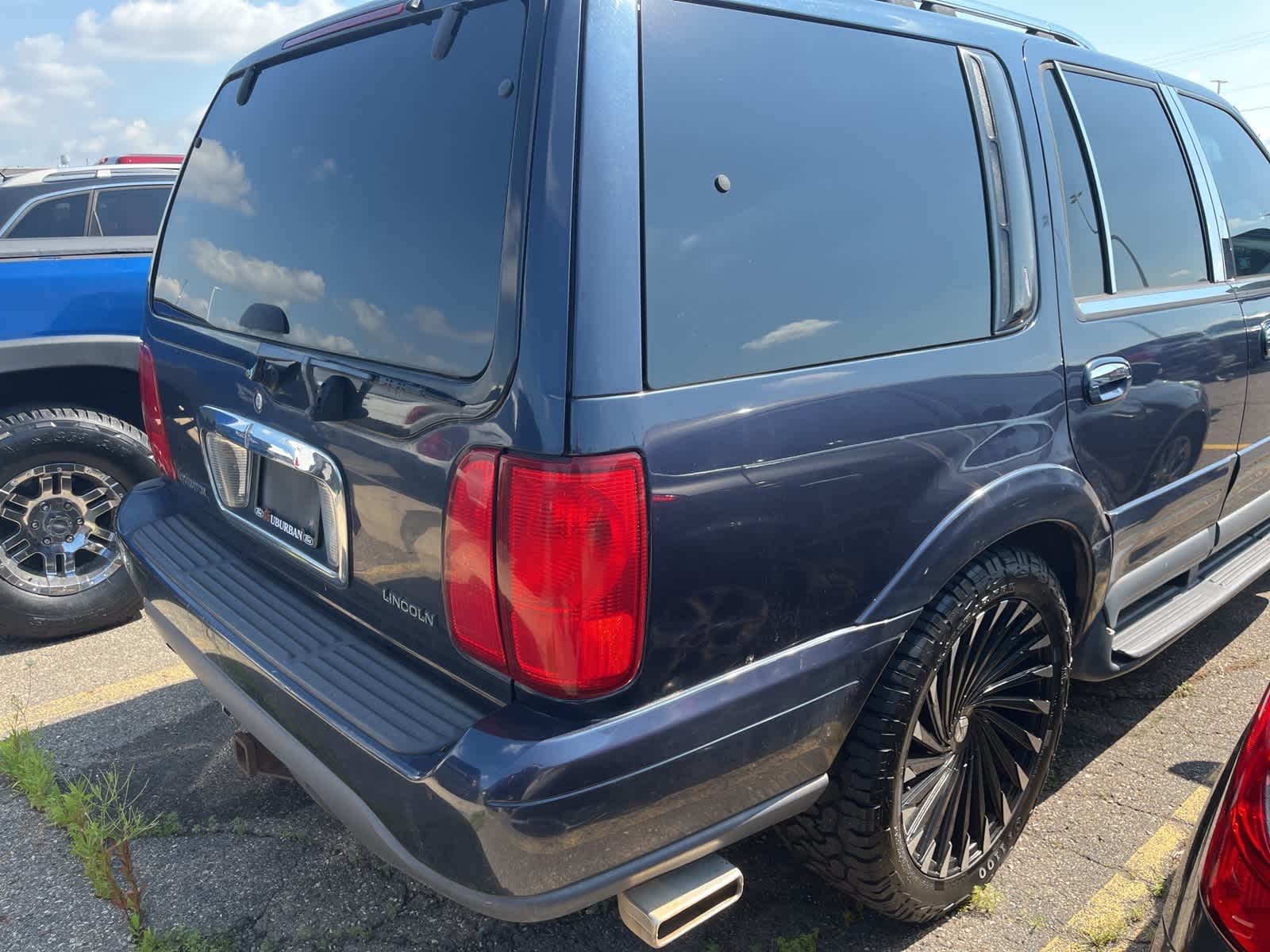 Thumbnail: 1998 Lincoln Navigator - 12