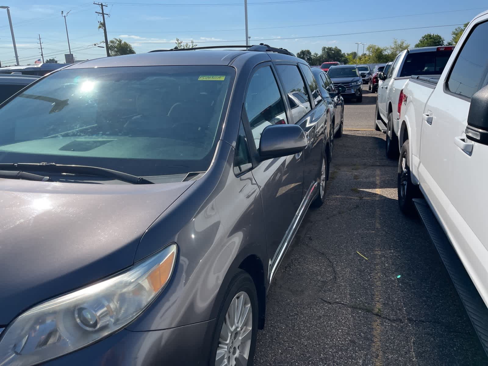 Thumbnail: 2015 Toyota Sienna - 5
