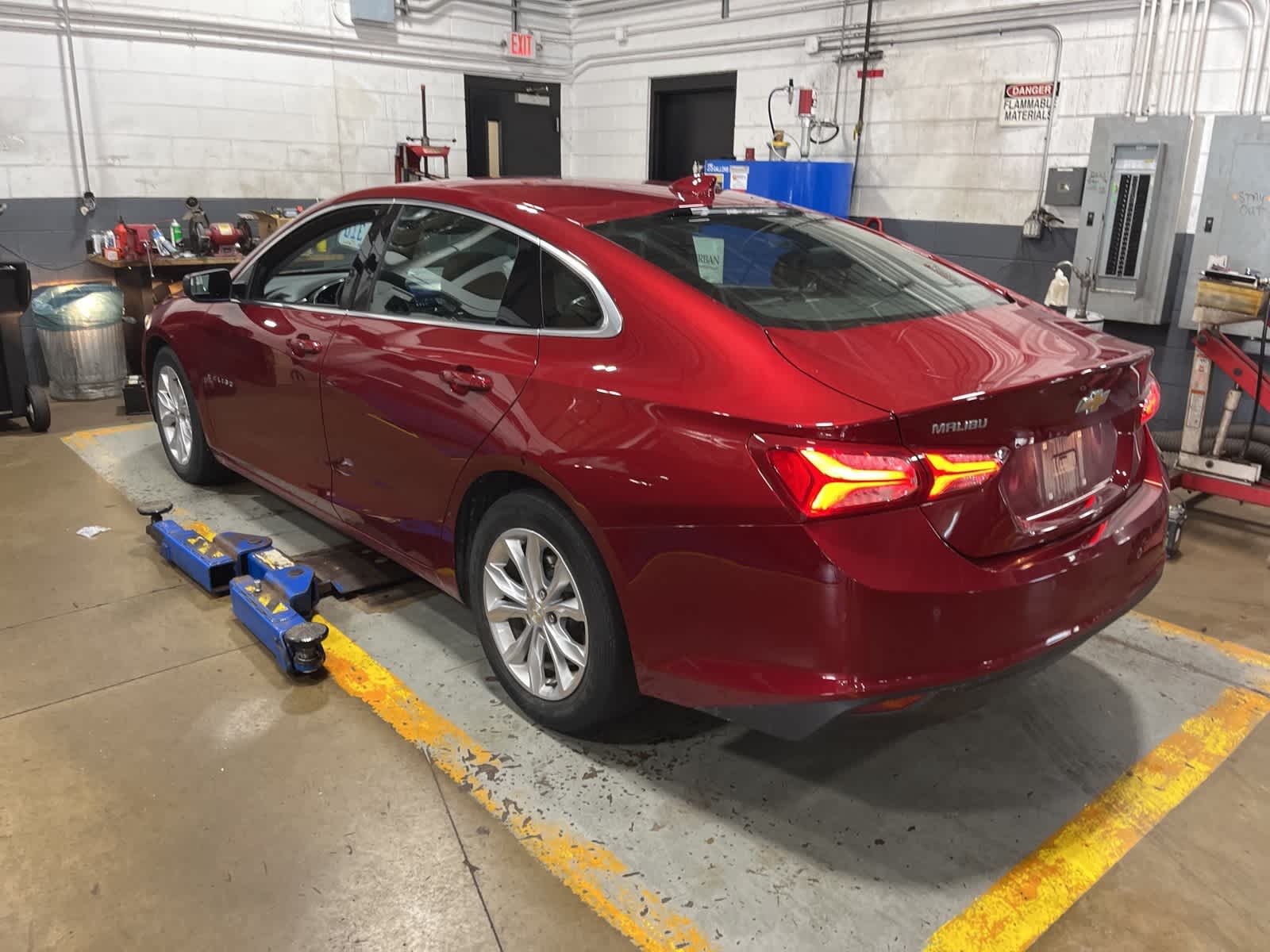 Thumbnail: 2019 Chevrolet Malibu - 9