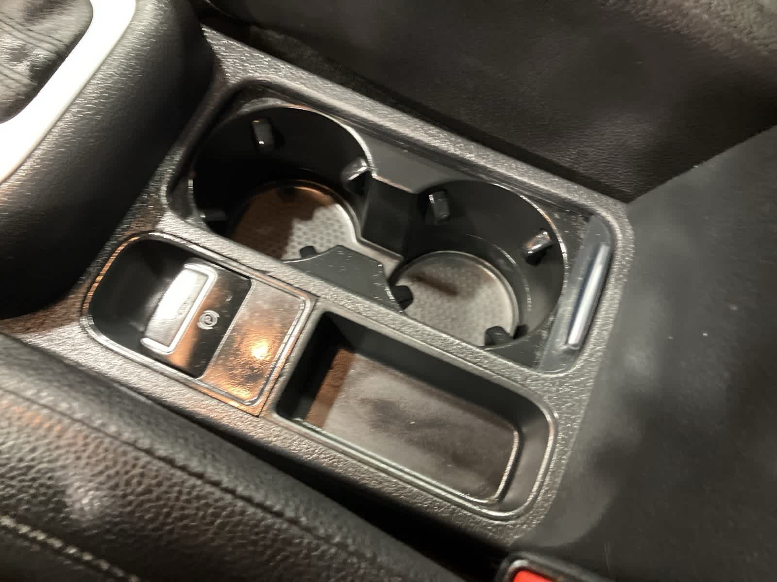 Thumbnail: 2013 Volkswagen Tiguan - 15