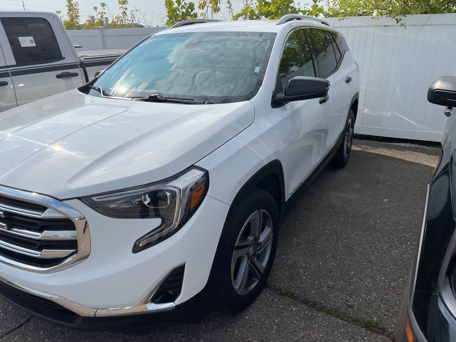 Thumbnail: 2020 GMC Terrain - 3