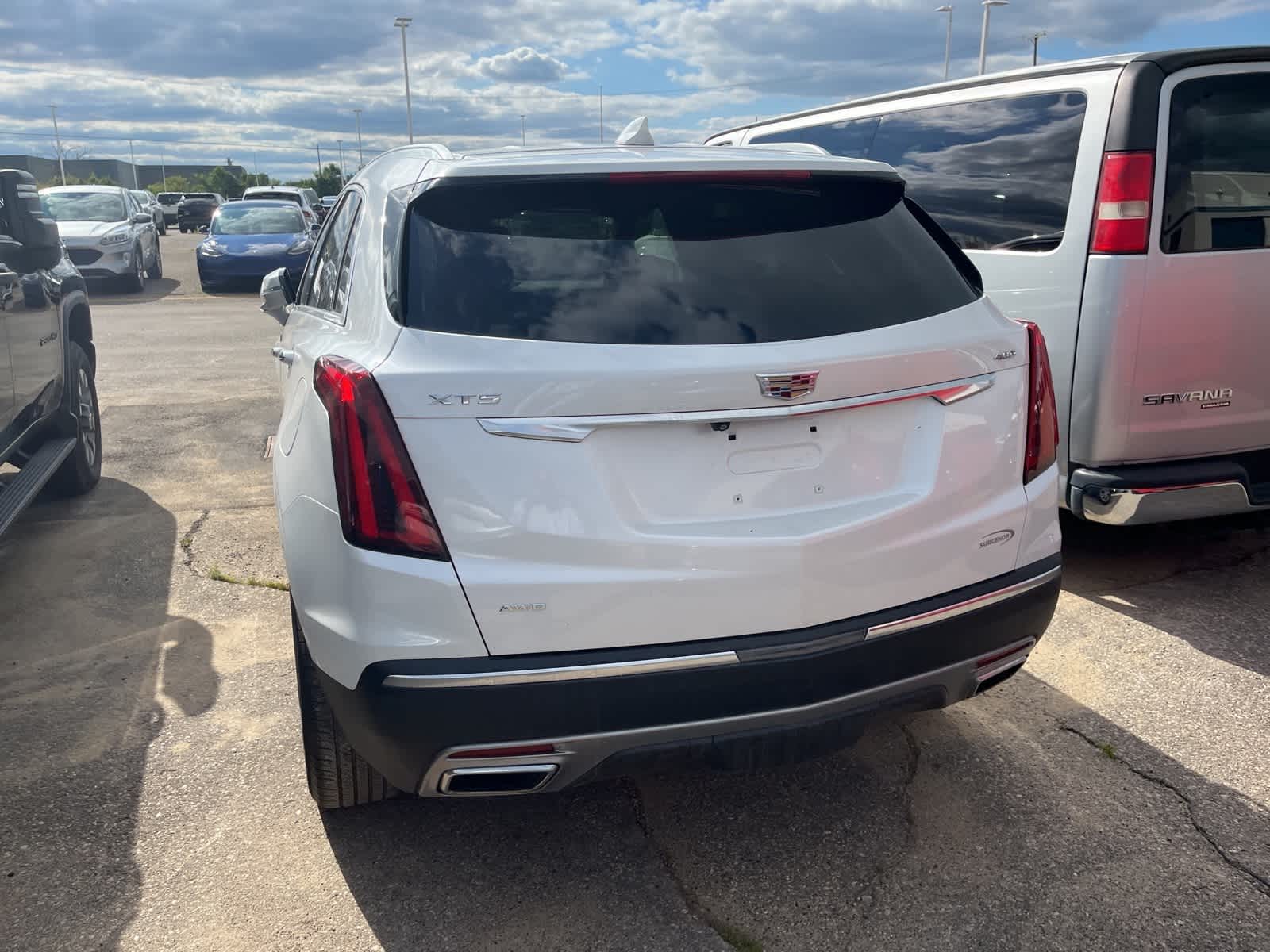 Thumbnail: 2021 Cadillac XT5 - 10