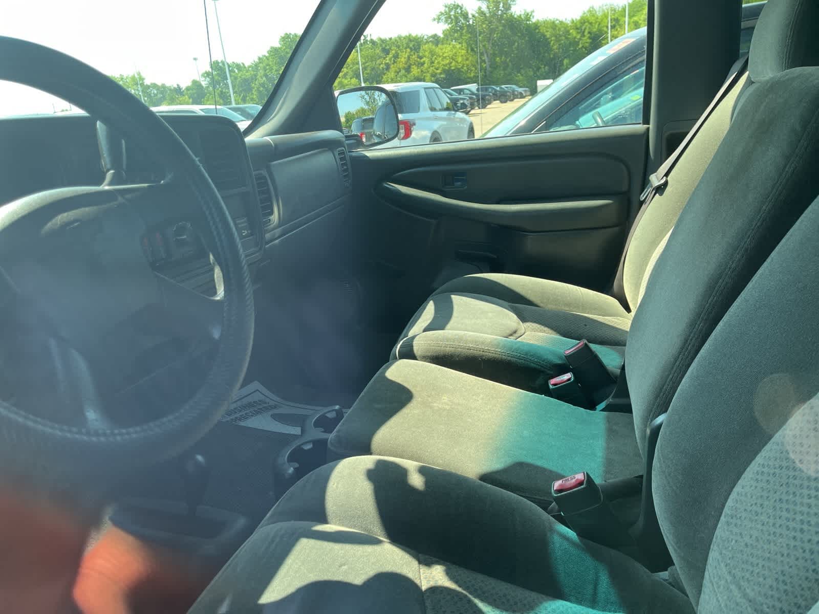 Thumbnail: 2003 Chevrolet Silverado 1500 - 25