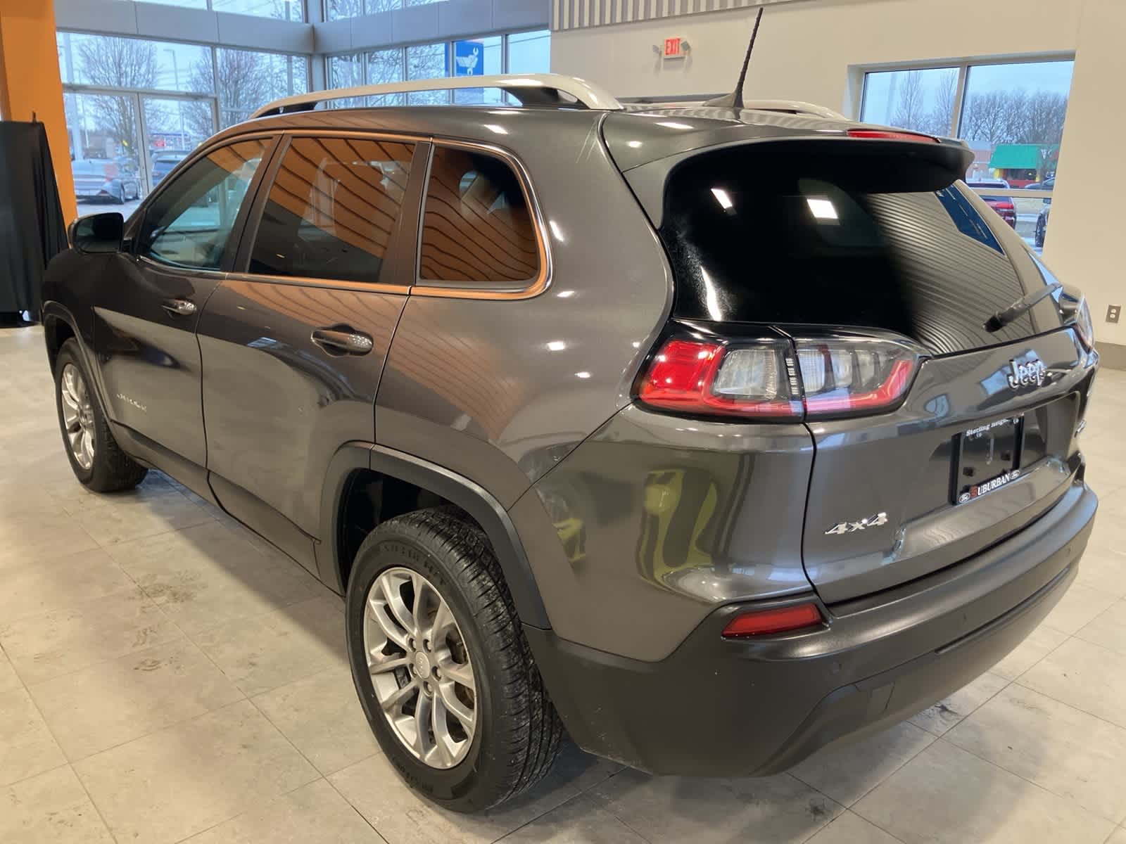 Thumbnail: 2020 Jeep Cherokee - 7