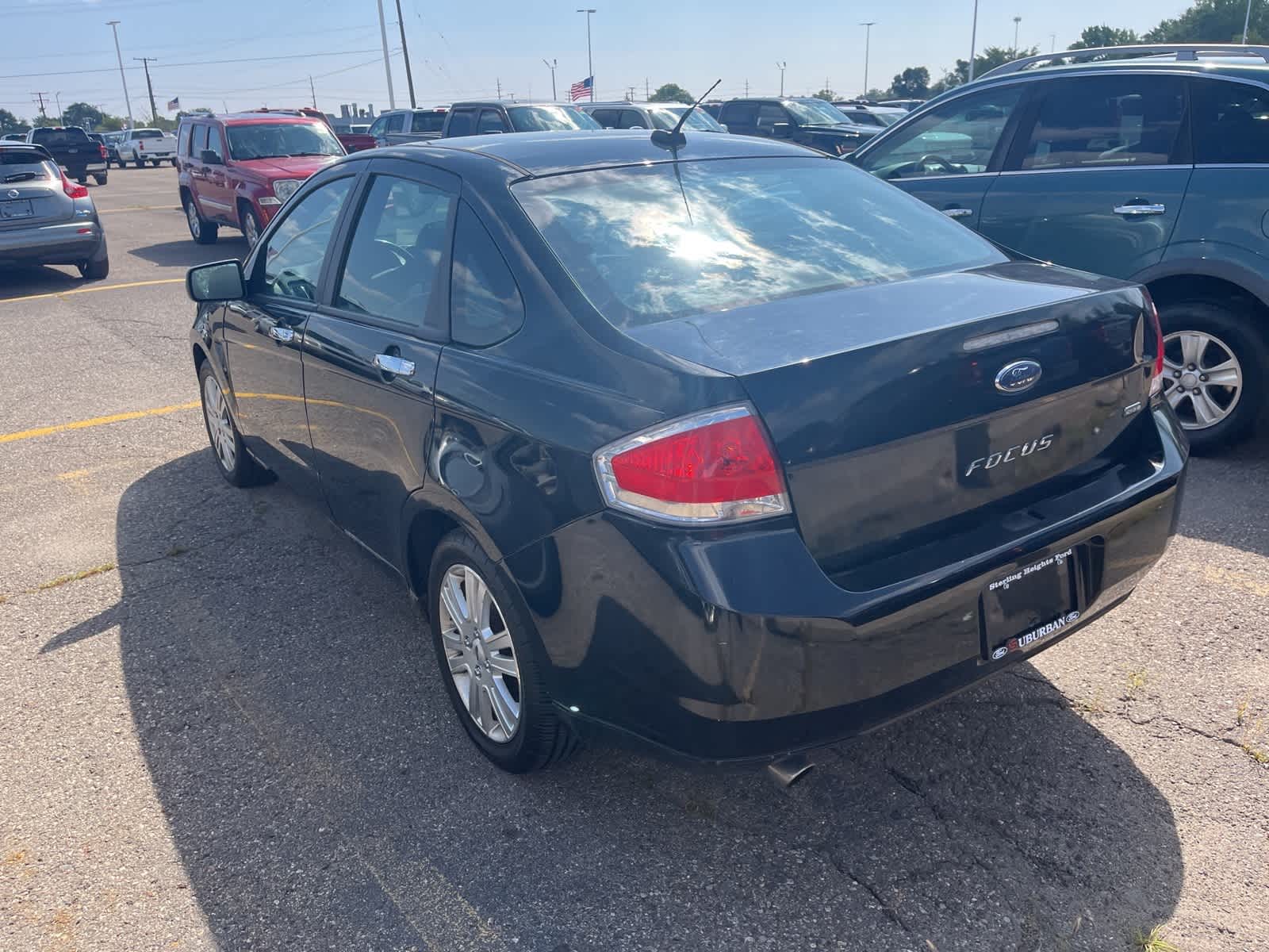 Thumbnail: 2011 Ford Focus - 9