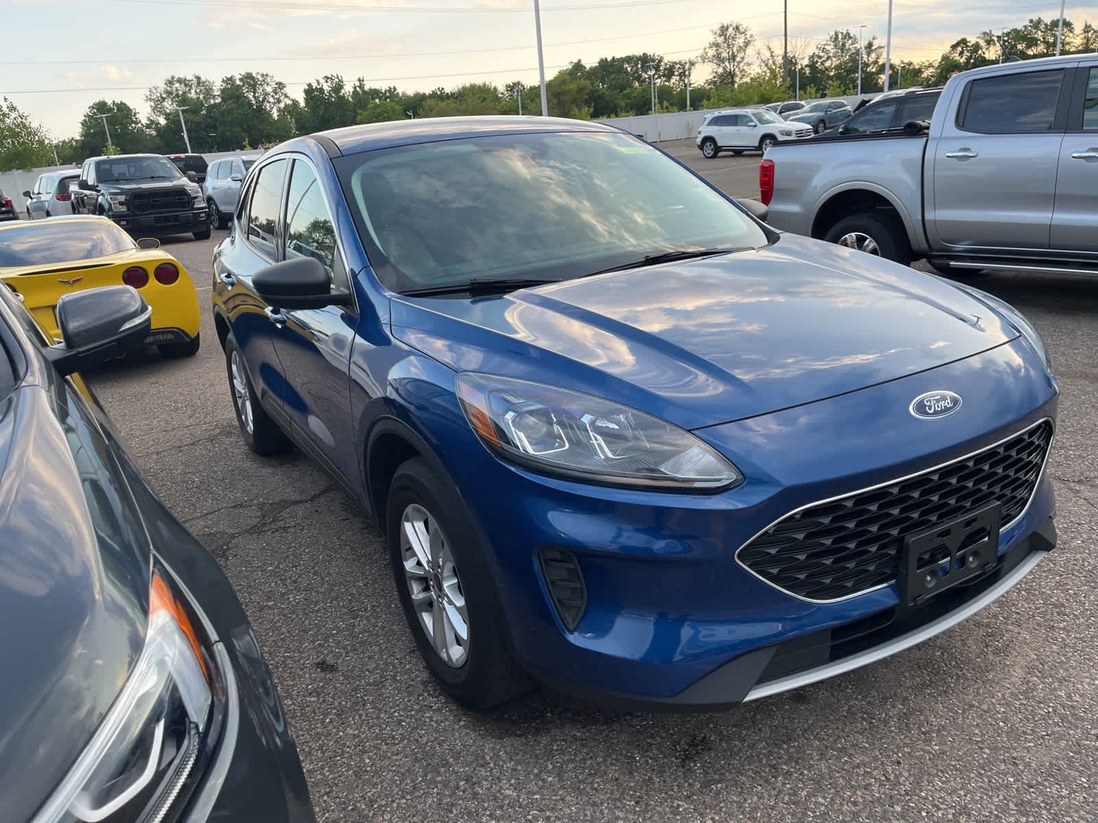 Thumbnail: 2022 Ford Escape - 20