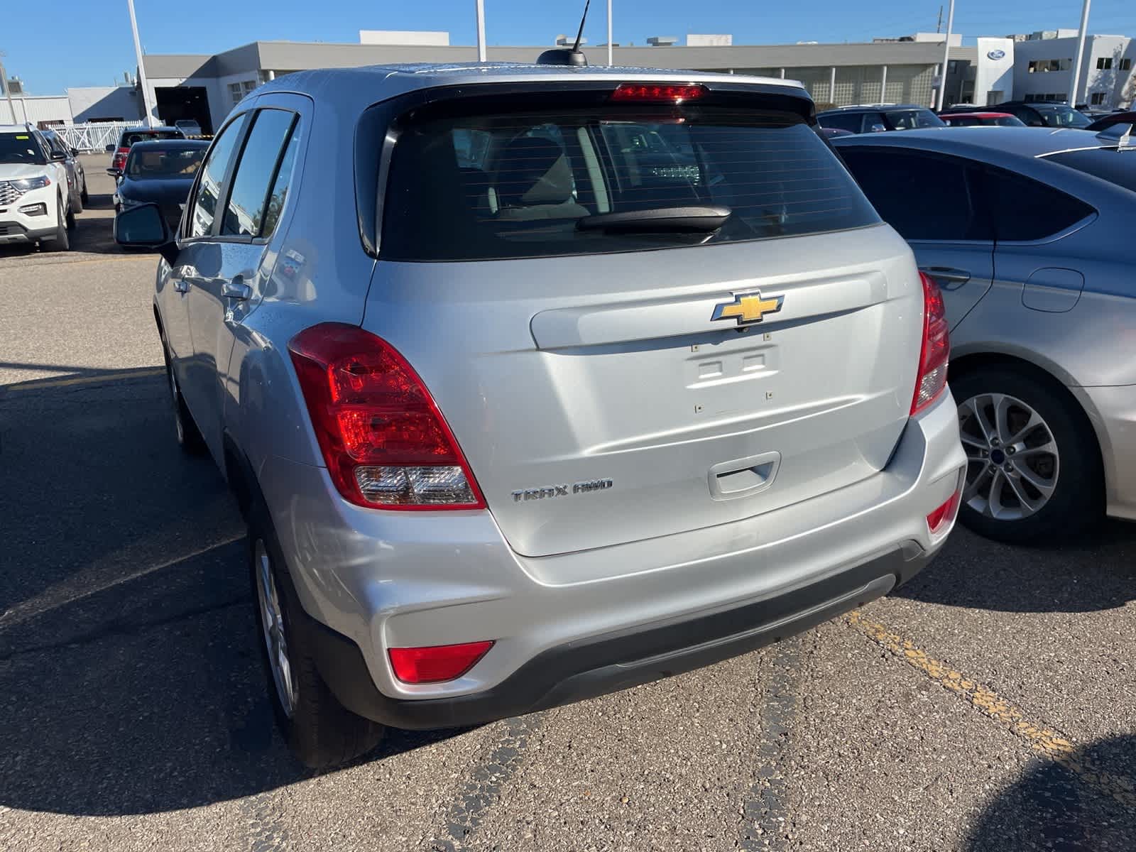 Thumbnail: 2018 Chevrolet Trax - 11